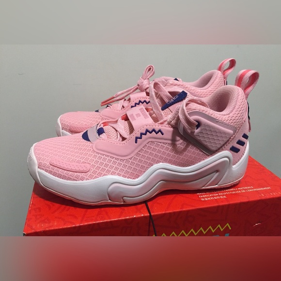 New adidas Donovan Mitchell Kids size 2.5 - Picture 1 of 8